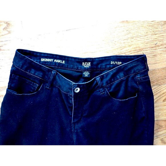 ana Black Skinny Ankle Zip Size 31/12P Jeans Denim Dark Wash 12 Petite 31 Waist - Picture 4 of 9